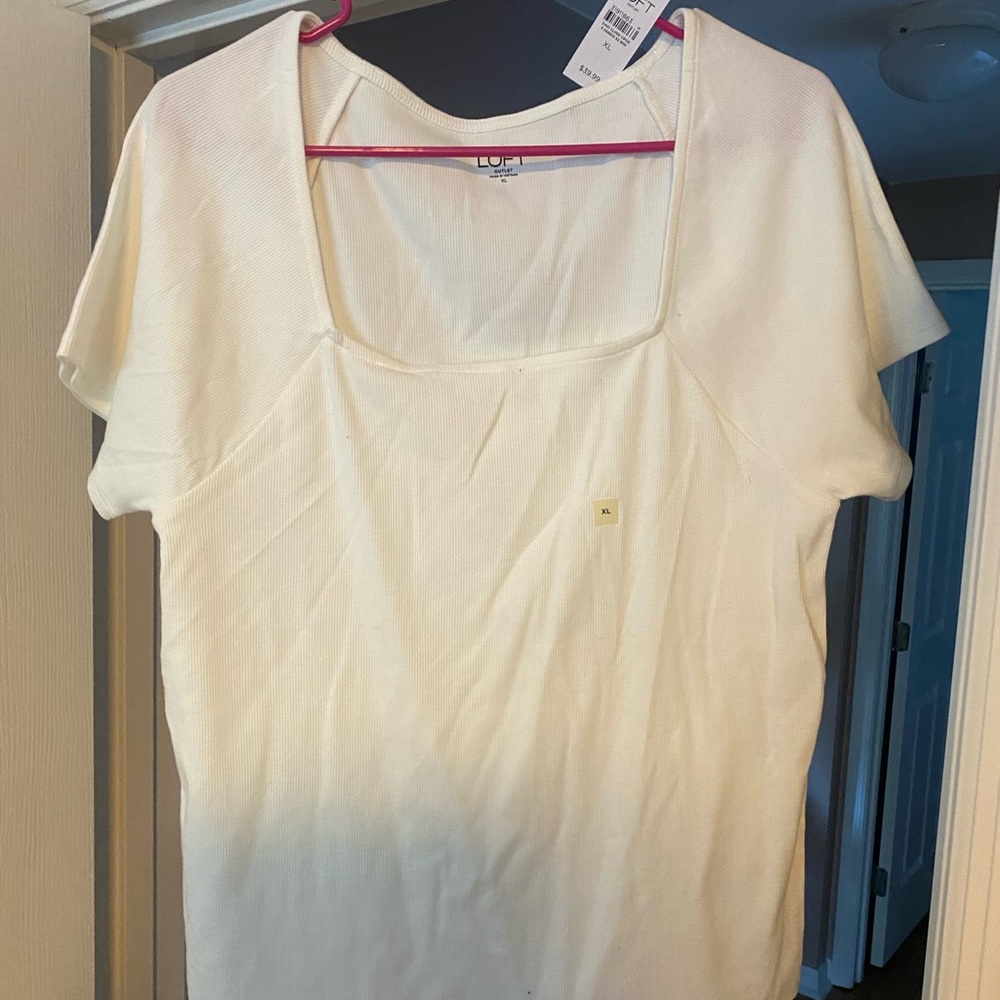 LOFT Cream Fitted Short Sleeve Tee NWT